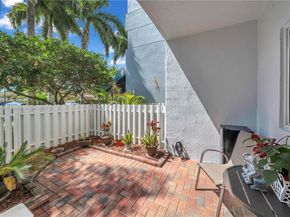10700 NW 66th St 103, Doral FL 33178