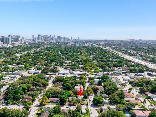 5537 NW 5th Ave, Miami FL 33127