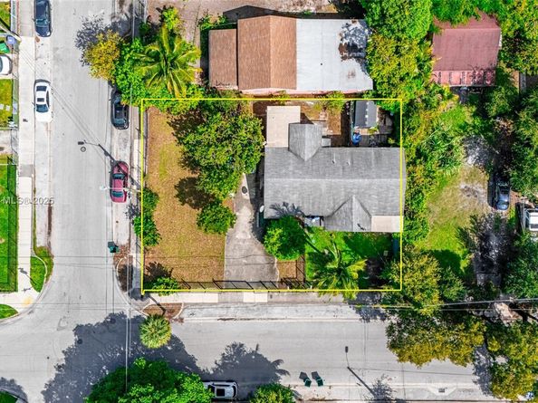 5537 NW 5th Ave, Miami FL 33127