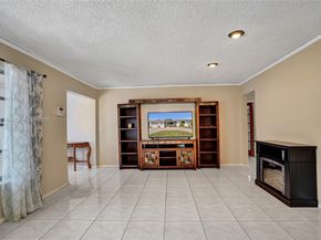 4927 NW 55th Ct, Tamarac FL 33319