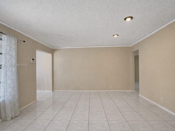 4927 NW 55th Ct, Tamarac FL 33319