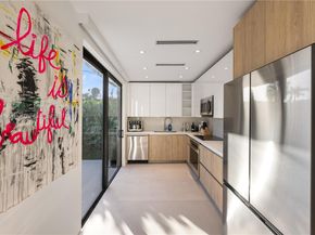 900 W 47th Ct, Miami Beach FL 33140