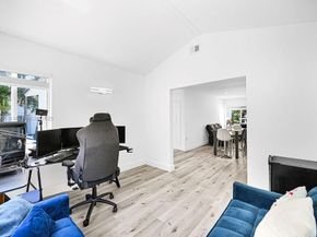 876 NE 81st St, Miami FL 33138