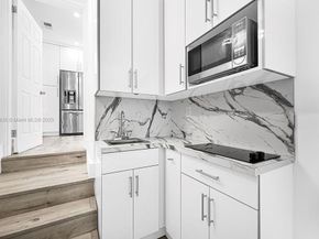 876 NE 81st St, Miami FL 33138