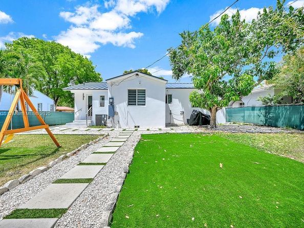 876 NE 81st St, Miami FL 33138