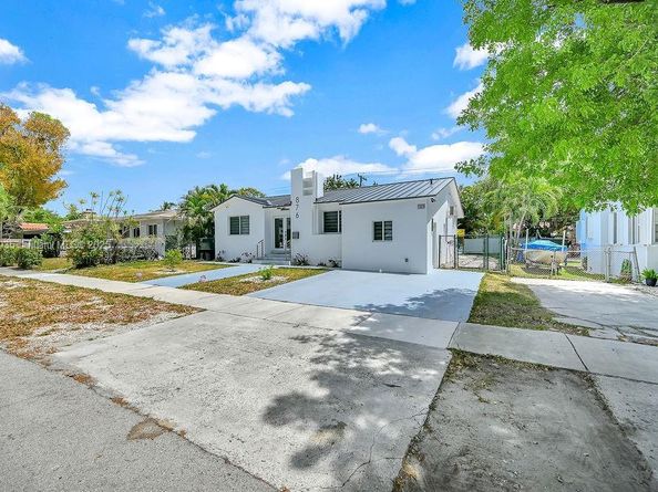 876 NE 81st St, Miami FL 33138