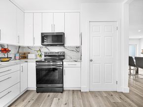 876 NE 81st St, Miami FL 33138