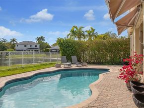 766 Sunflower Cir, Weston FL 33327