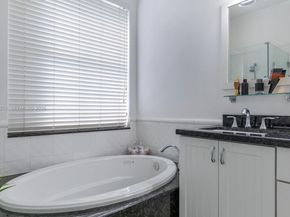 766 Sunflower Cir, Weston FL 33327