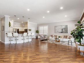 766 Sunflower Cir, Weston FL 33327