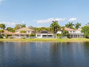 766 Sunflower Cir, Weston FL 33327