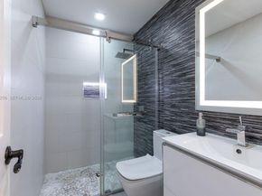 766 Sunflower Cir, Weston FL 33327