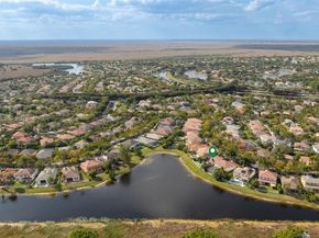 766 Sunflower Cir, Weston FL 33327