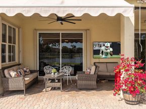 766 Sunflower Cir, Weston FL 33327