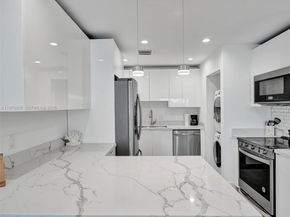 417 SW 15th St, Fort Lauderdale FL 33315