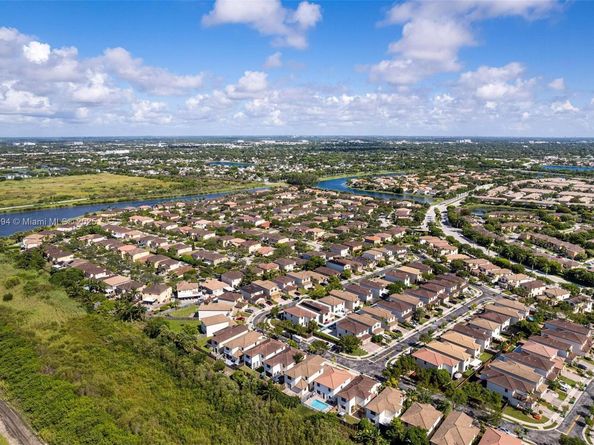 22777 SW 93rd Ct, Cutler Bay FL 33190