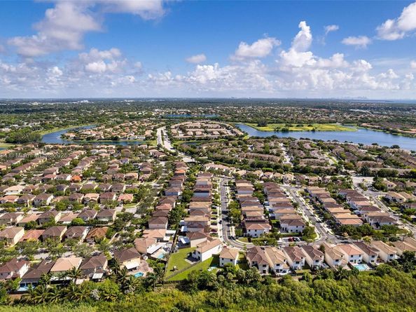 22777 SW 93rd Ct, Cutler Bay FL 33190