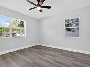 870 NE 144th St, North Miami FL 33161