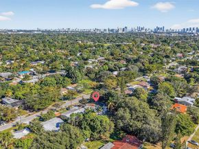 870 NE 144th St, North Miami FL 33161