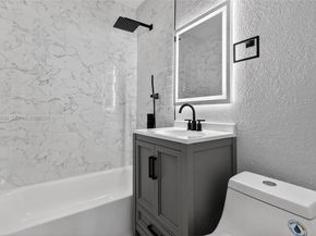 870 NE 144th St, North Miami FL 33161