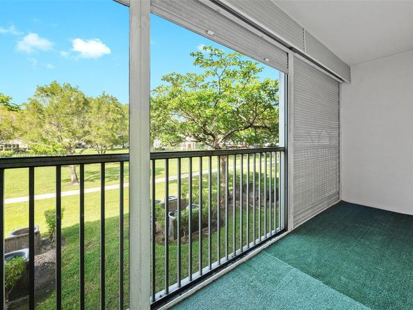 13255 SW 9th Ct 211G, Pembroke Pines FL 33027