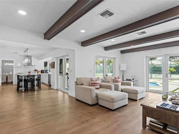 13551 SW 62nd Ave, Pinecrest FL 33156