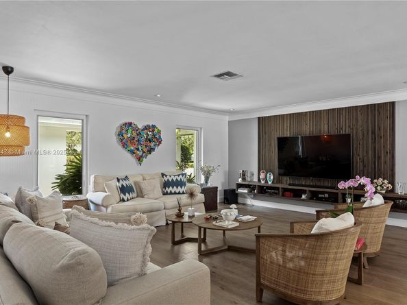 13551 SW 62nd Ave, Pinecrest FL 33156