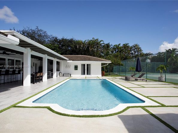 13551 SW 62nd Ave, Pinecrest FL 33156