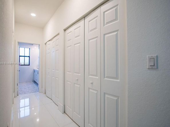 1630 SW 28th St, Fort Lauderdale FL 33315