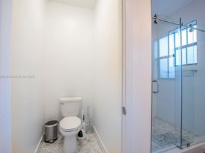 1630 SW 28th St, Fort Lauderdale FL 33315