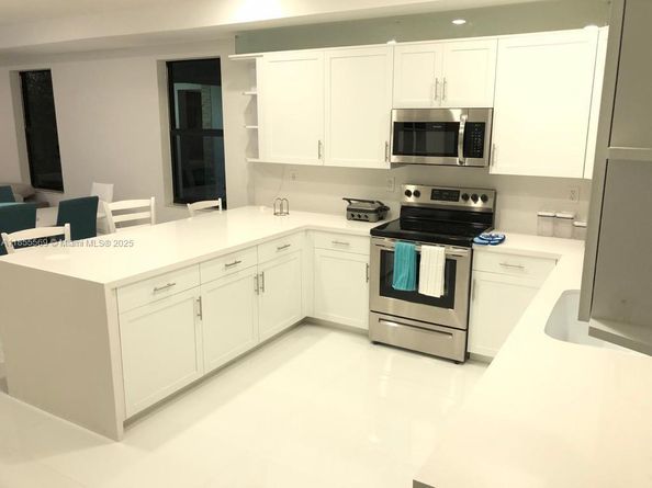 1630 SW 28th St, Fort Lauderdale FL 33315
