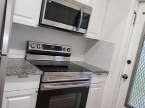 Undisclosed Address #A11987335, Hollywood FL 33020