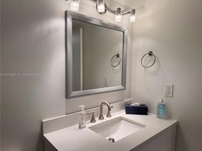 1101 Colony Point Cir 102, Pembroke Pines FL 33026