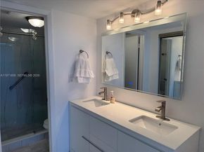 1101 Colony Point Cir 102, Pembroke Pines FL 33026