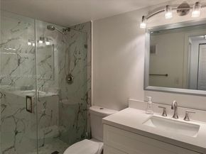 1101 Colony Point Cir 102, Pembroke Pines FL 33026