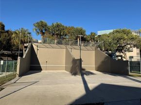 1101 Colony Point Cir 102, Pembroke Pines FL 33026