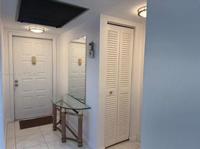 1101 Colony Point Cir 102, Pembroke Pines FL 33026