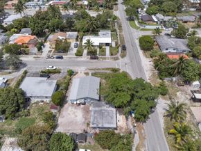 1006 NW 112th Ter, Miami FL 33168