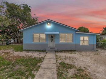 1006 NW 112th Ter