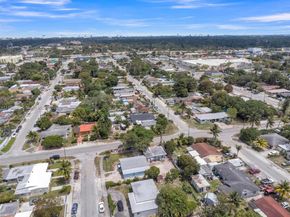 1006 NW 112th Ter, Miami FL 33168