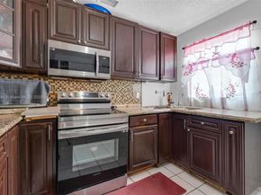 1006 NW 112th Ter, Miami FL 33168