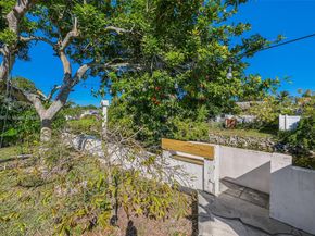 6431 SW 19th St, North Lauderdale FL 33068