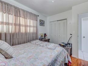 6431 SW 19th St, North Lauderdale FL 33068