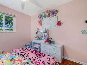 6431 SW 19th St, North Lauderdale FL 33068