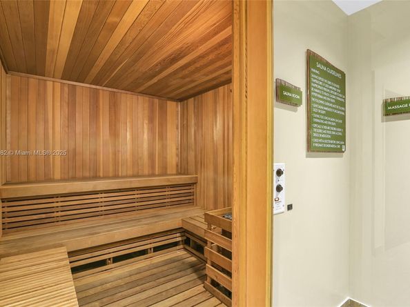 2681 N Flamingo Rd 1903S, Sunrise FL 33323