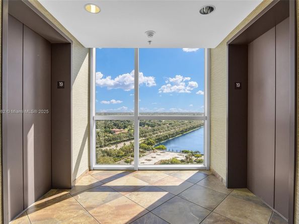 2681 N Flamingo Rd 1903S, Sunrise FL 33323