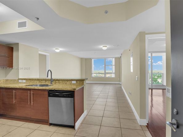 2681 N Flamingo Rd 1903S, Sunrise FL 33323