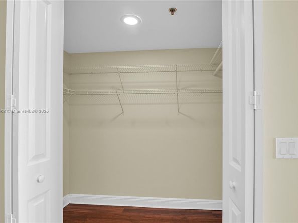 2681 N Flamingo Rd 1903S, Sunrise FL 33323