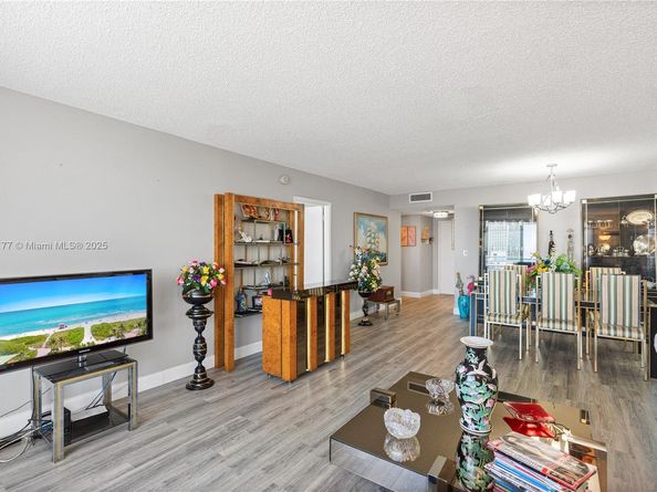 2500 Parkview Dr 1604, Hallandale Beach FL 33009