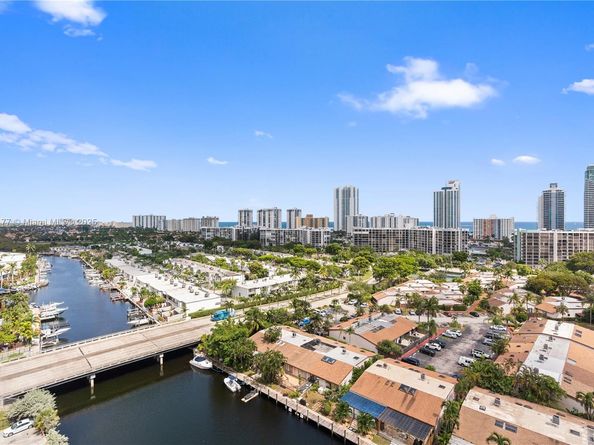 2500 Parkview Dr 1604, Hallandale Beach FL 33009